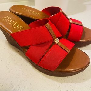 Italian Shoemakers size 8 red shoes 👠